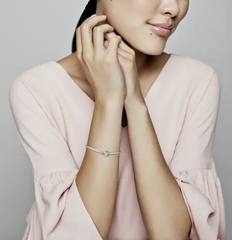 799074C01 PANDORA privezak