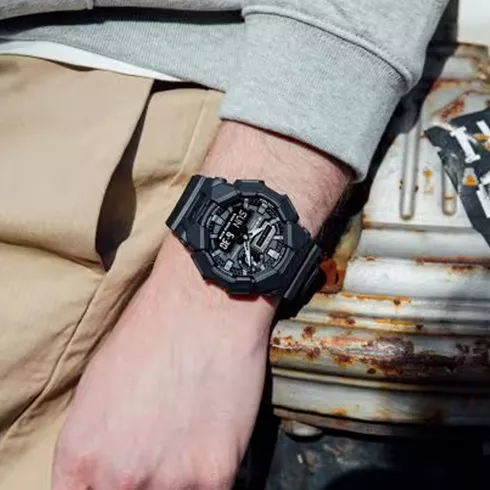 GA-010-1A1ER CASIO G-Shock muški ručni sat