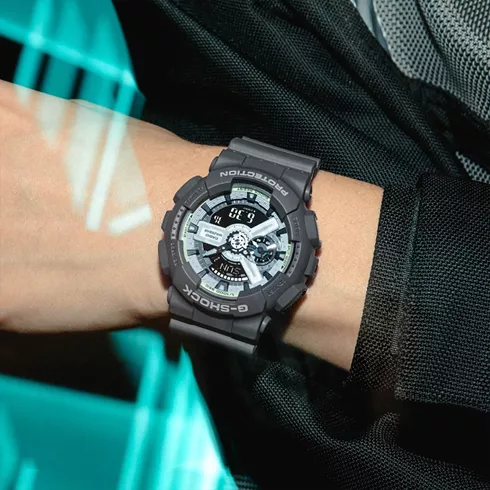 GA-110HD-8AER CASIO G-Shock Hidden Glow muški ručni sat