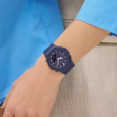 GMA-P2100M-2AER CASIO G-Shock ženski ručni sat