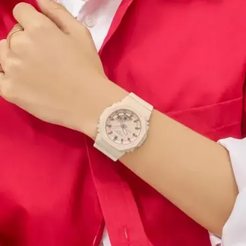 GMA-P2100M-4AER CASIO G-Shock ženski ručni sat