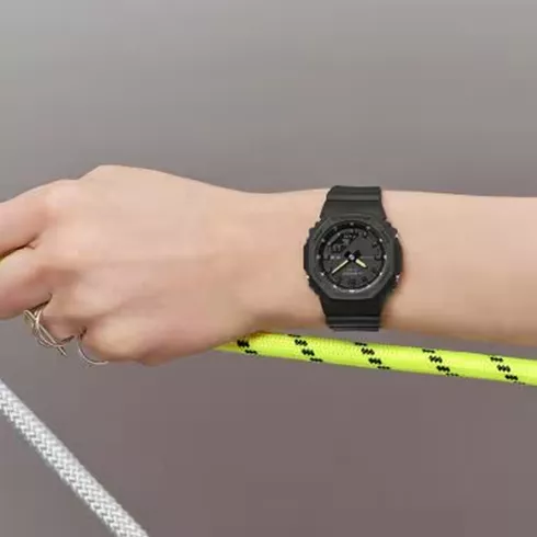 GMA-P2100SA-1A2ER CASIO G-Shock ženski ručni sat