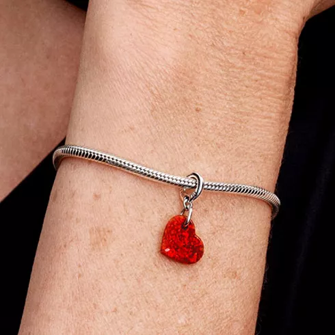 793348C01 PANDORA Opalescent Red Heart privezak