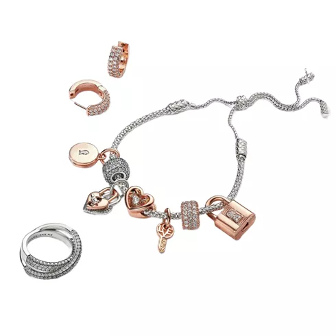 593090C00-2 PANDORA Moments Studded Chain Slider