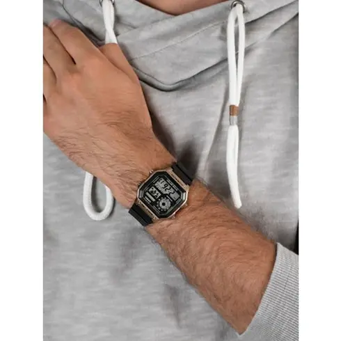 AE-1200WH-5AVEF CASIO muški ručni sat