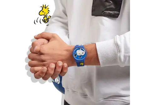 SO29Z106 SWATCH Peanuts Hee Hee Hee unisex ručni sat