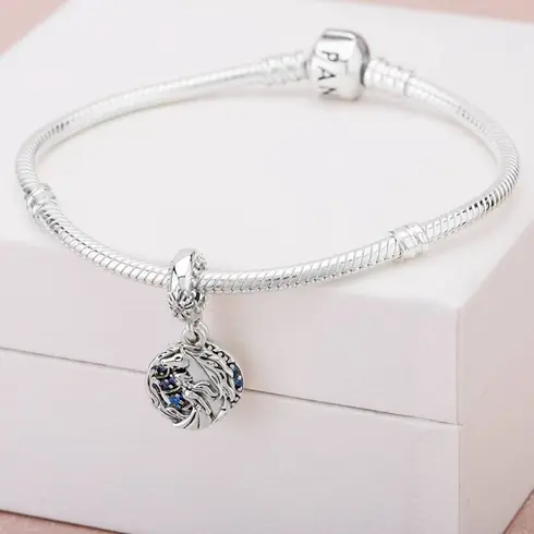 798456C01 PANDORA Disney Frozen Elsa & Nokk Dangle privezak