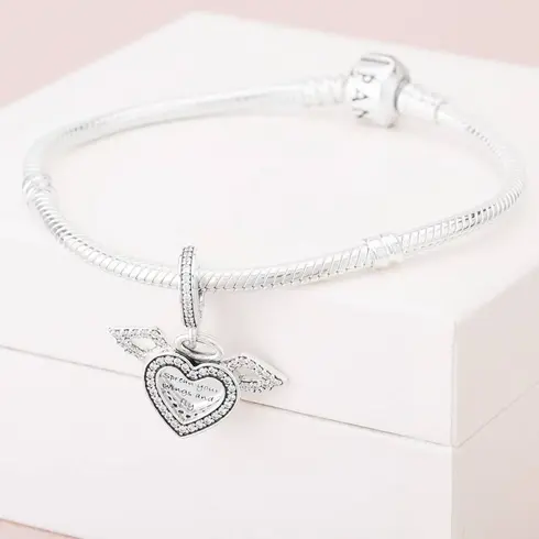 798485C01 PANDORA Heart and Angel Wings Dangle privezak