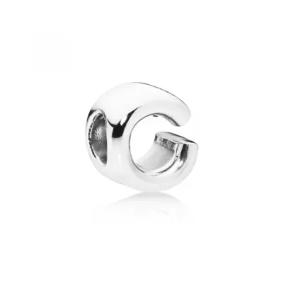 797457 PANDORA Moments Slovo C privezak