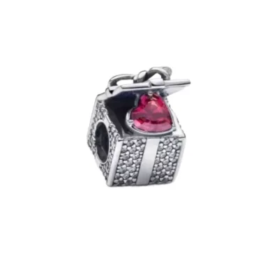 793603C01 PANDORA Sparkling Gift Box privezak