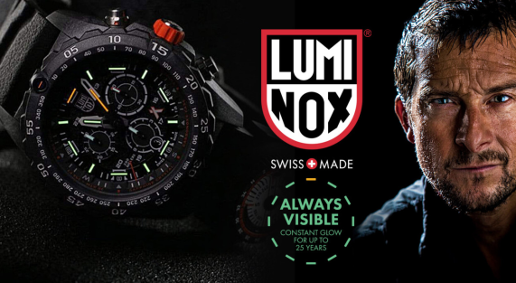 Luminox-desk-1536x680